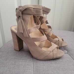 Vince Camuto Sammson Suede Block Heels - Size 8
